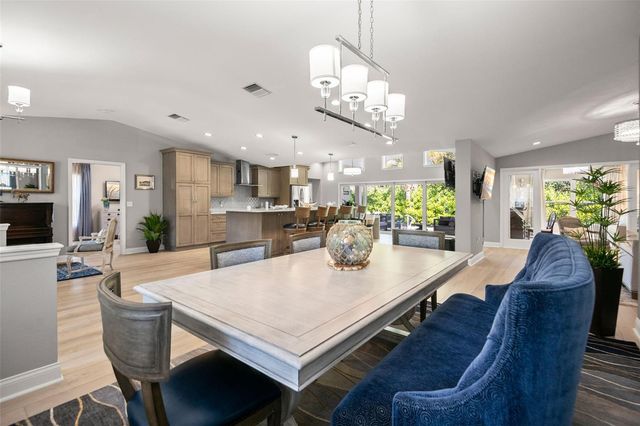 8 AMBLESIDE DRIVE, Belleair, FL 33756