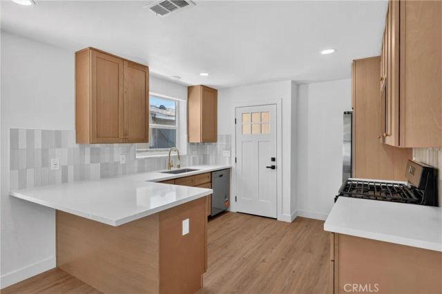 2741 Gale Avenue, Long Beach, CA 90810