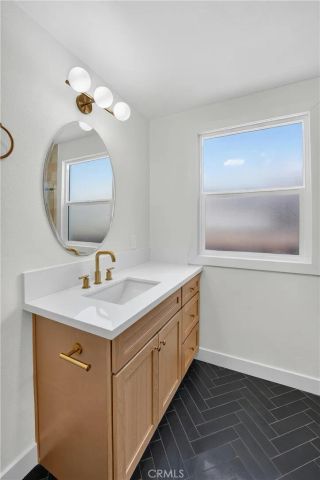 2741 Gale Avenue, Long Beach, CA 90810