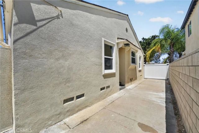 2741 Gale Avenue, Long Beach, CA 90810