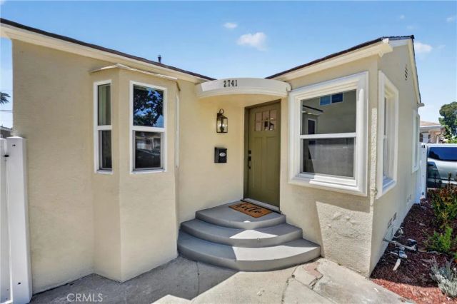 2741 Gale Avenue, Long Beach, CA 90810