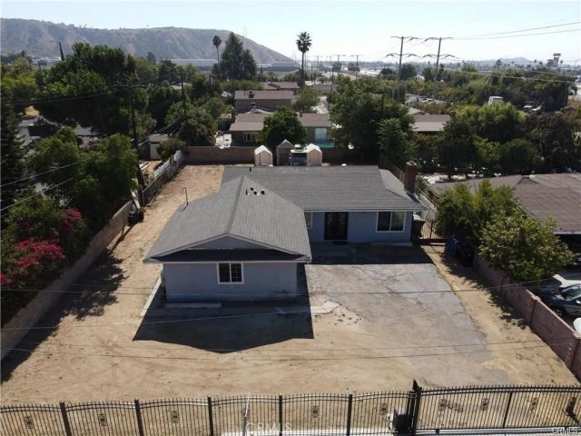 13092 Maclay, Sylmar, CA 91342