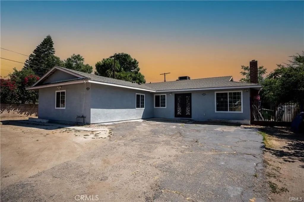 13092 Maclay, Sylmar, CA 91342