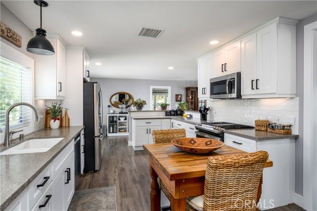 26171 Kentia Palm, Homeland, CA 92548