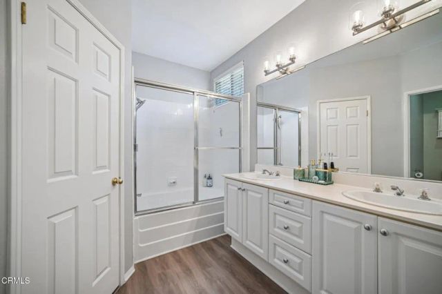 231 Calle Orovista, Camarillo, CA 93012
