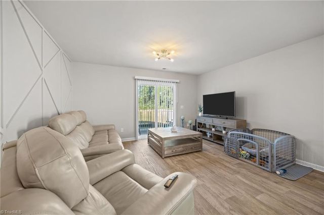 4574 Heatherly Road, Winston-salem, NC 27105