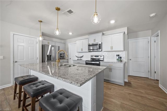 4574 Heatherly Road, Winston-salem, NC 27105