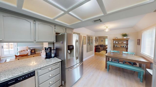 3724 Eddy Avenue, Clovis, CA 93612