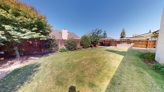3724 Eddy Avenue, Clovis, CA 93612