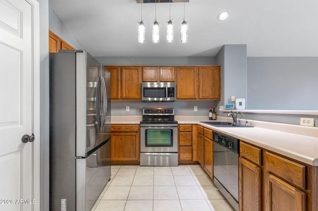 11173 W MANZANITA Drive, Peoria, AZ 85345