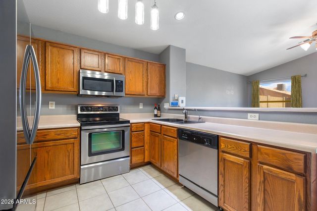 11173 W MANZANITA Drive, Peoria, AZ 85345