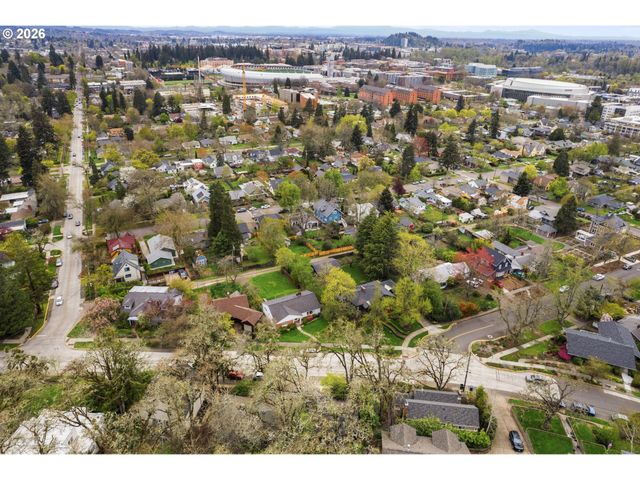 1841 FAIRMOUNT Blvd, Eugene, OR 97403