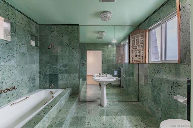 2841 Nipoma St, San Diego, CA 92106