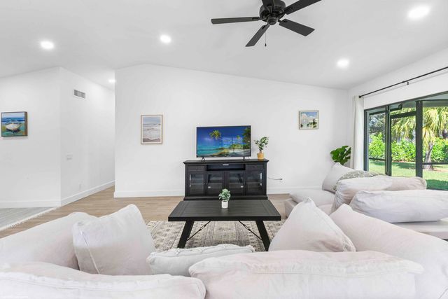 13781 Barberry Drive, Wellington, FL 33414