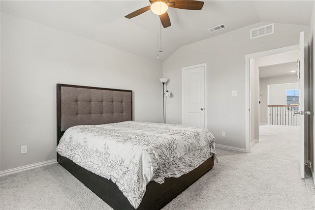832 Feather Edge Drive, Springtown, TX 76082