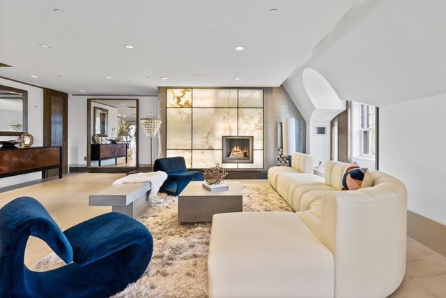 314 Commonwealth Ave 4, Boston, MA 02115