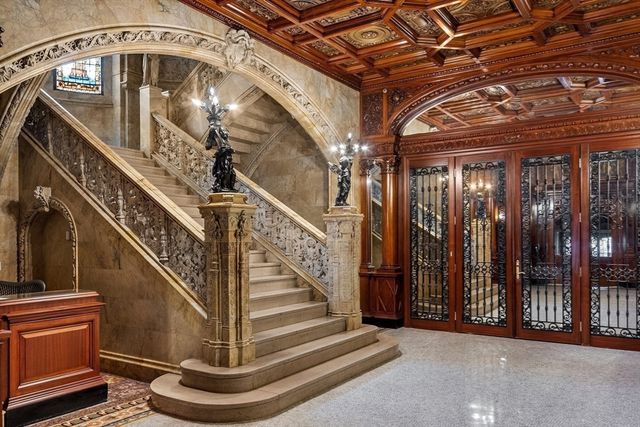 314 Commonwealth Ave 4, Boston, MA 02115