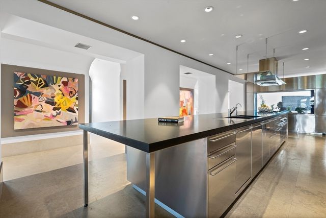 314 Commonwealth Ave 4, Boston, MA 02115