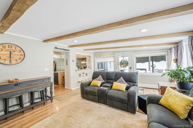 47 Grover Lane, East Northport, NY 11731