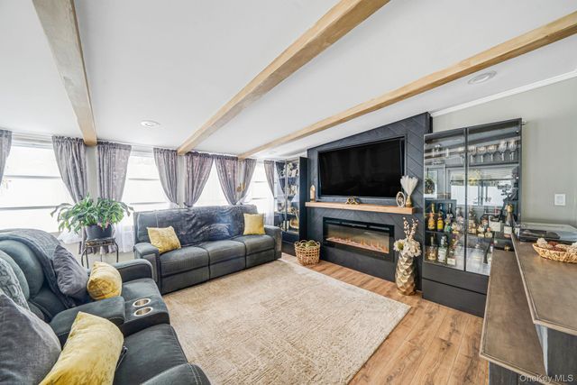 47 Grover Lane, East Northport, NY 11731