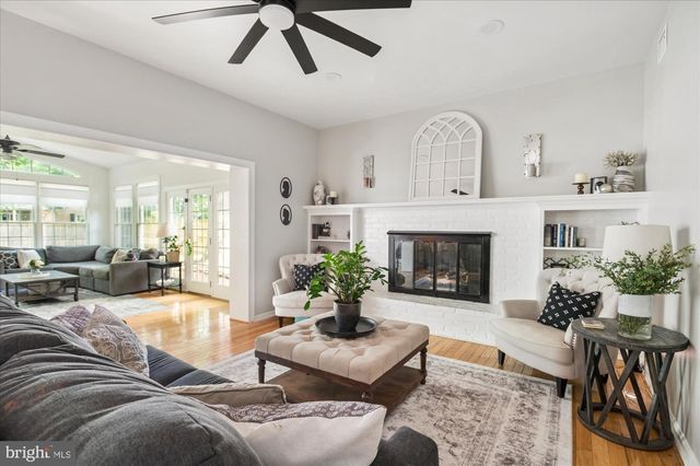 8428 STABLE DR, Alexandria, VA 22308