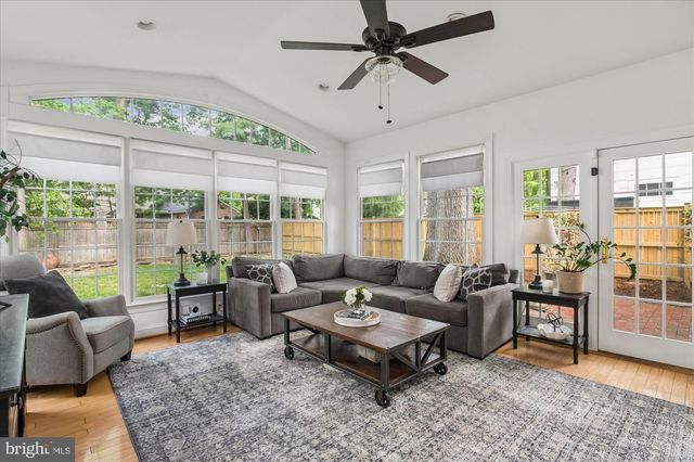 8428 STABLE DR, Alexandria, VA 22308