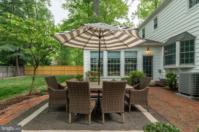 8428 STABLE DR, Alexandria, VA 22308