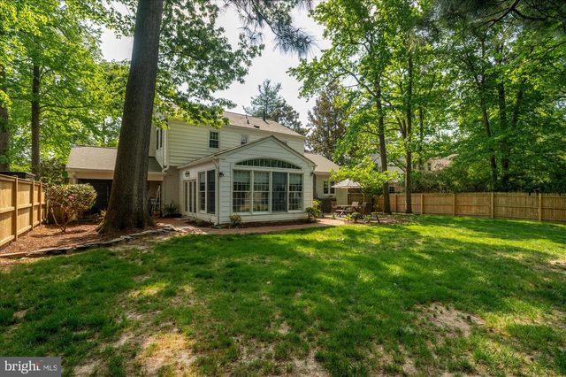 8428 STABLE DR, Alexandria, VA 22308