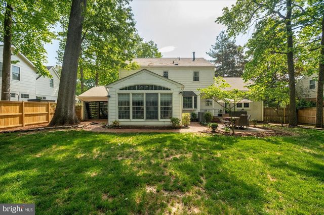 8428 STABLE DR, Alexandria, VA 22308