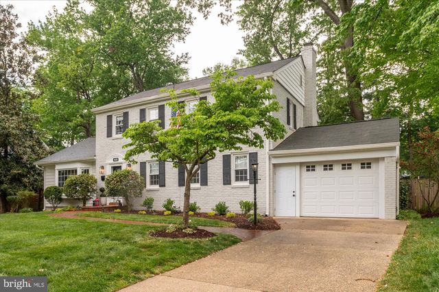 8428 STABLE DR, Alexandria, VA 22308