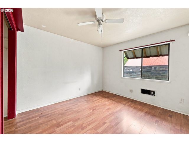 828 Nw FLORIDA Ave, Bend, OR 97703