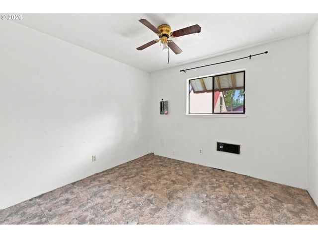 828 Nw FLORIDA Ave, Bend, OR 97703