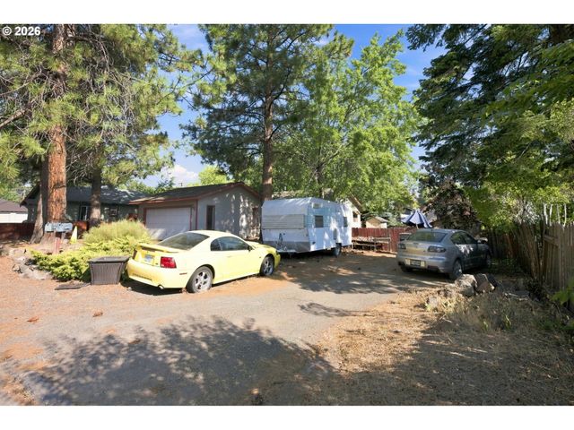 828 Nw FLORIDA Ave, Bend, OR 97703