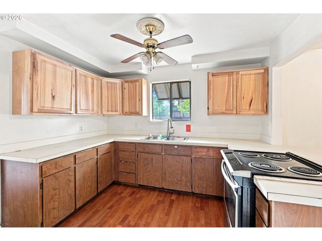 828 Nw FLORIDA Ave, Bend, OR 97703