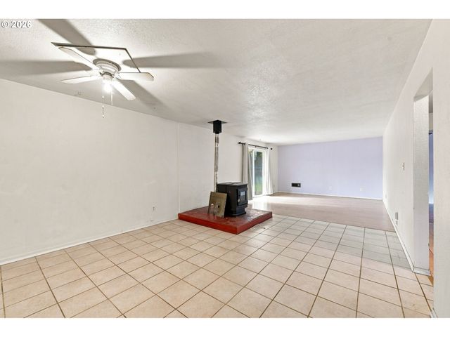 828 Nw FLORIDA Ave, Bend, OR 97703