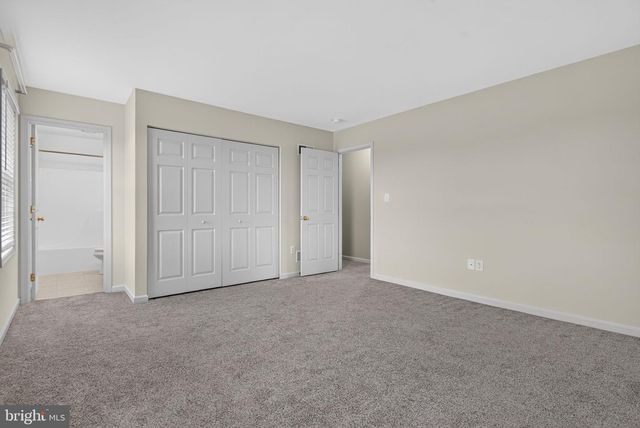 2191 WEEPING WILLOW LN, Mount Joy, PA 17552
