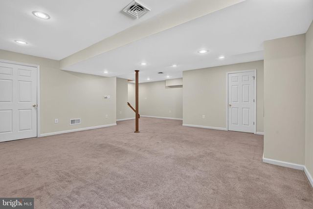 2191 WEEPING WILLOW LN, Mount Joy, PA 17552