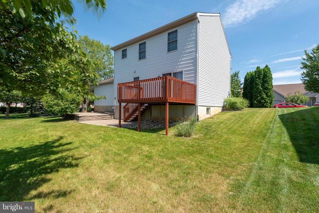 2191 WEEPING WILLOW LN, Mount Joy, PA 17552