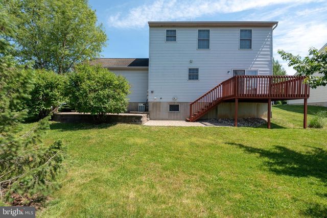 2191 WEEPING WILLOW LN, Mount Joy, PA 17552