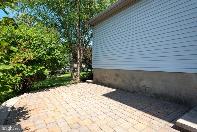2191 WEEPING WILLOW LN, Mount Joy, PA 17552