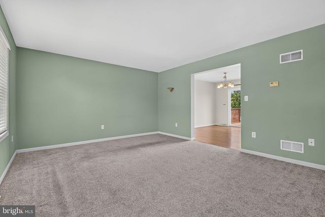 2191 WEEPING WILLOW LN, Mount Joy, PA 17552