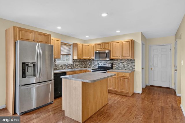 2191 WEEPING WILLOW LN, Mount Joy, PA 17552