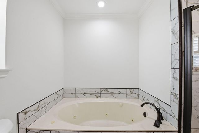 12919 Concho, Galveston, TX 77554