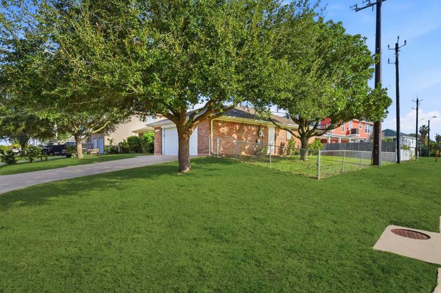 12919 Concho, Galveston, TX 77554