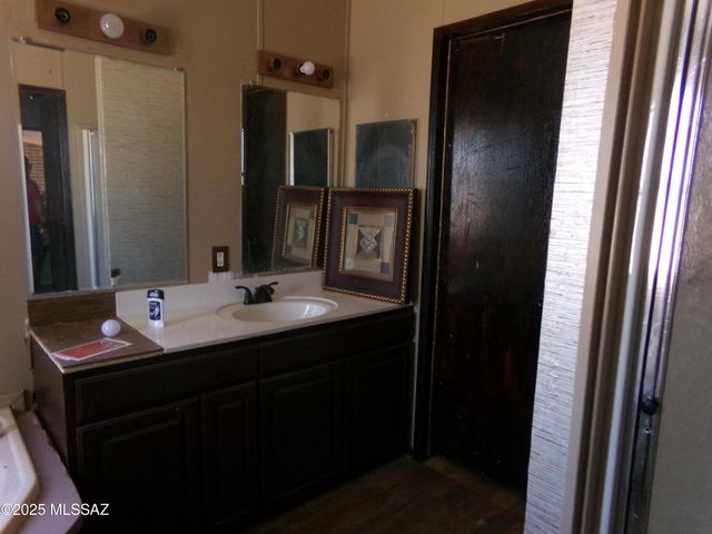 2937 W TORRES Lane, Willcox, AZ 85643