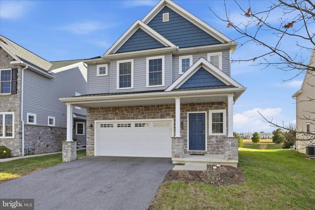 1392 FIELDSTONE DR, Mount Joy, PA 17552