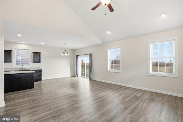 1392 FIELDSTONE DR, Mount Joy, PA 17552