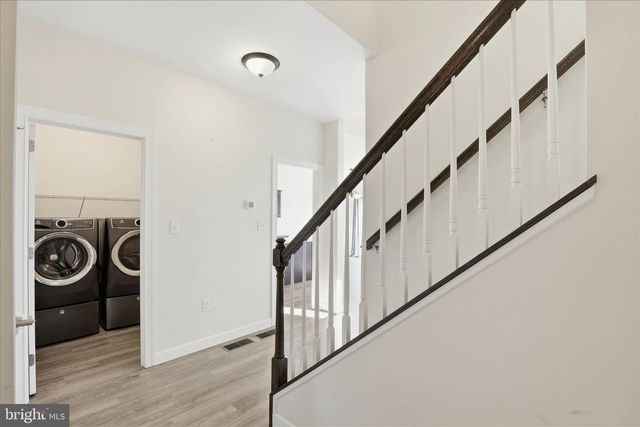 1392 FIELDSTONE DR, Mount Joy, PA 17552