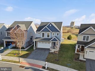 1392 FIELDSTONE DR, Mount Joy, PA 17552