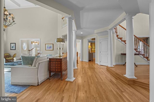 11431 WOOLINGTON RD, Great Falls, VA 22066